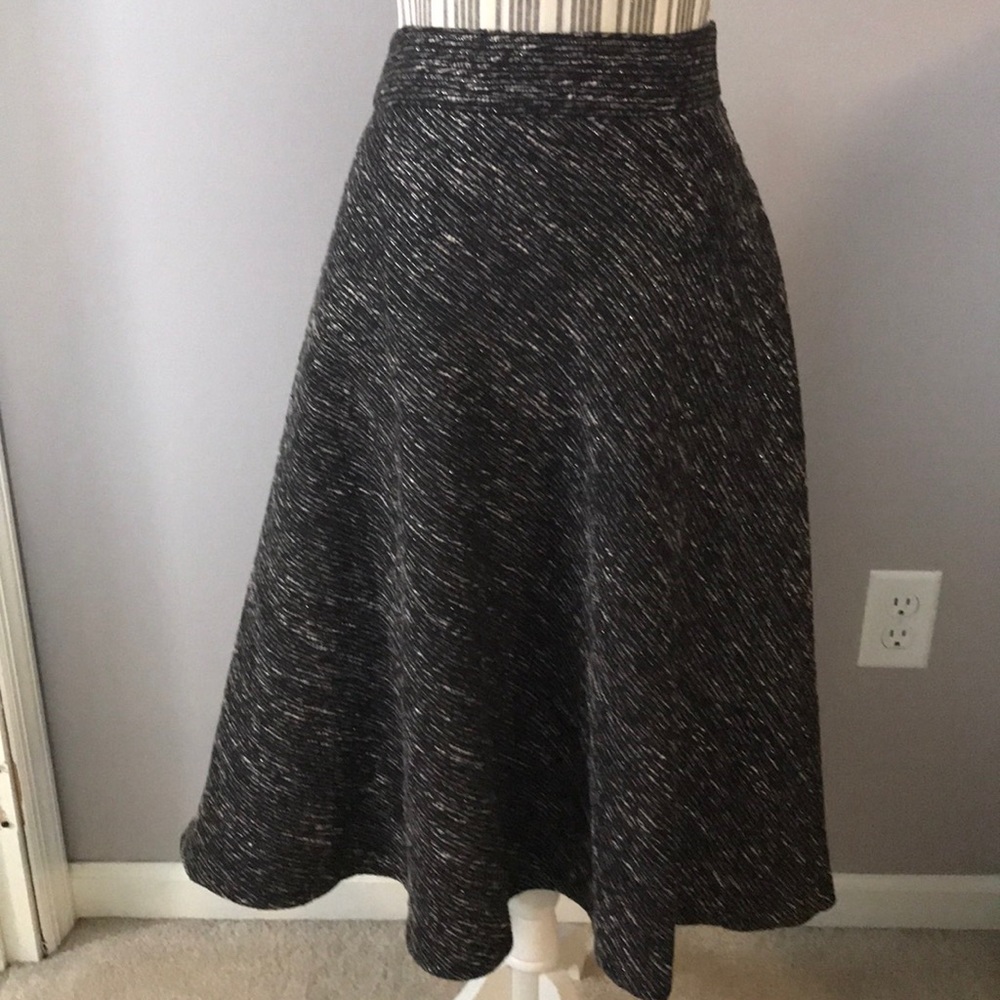 Pretty tweed midi skirt.couldn’t remember the name